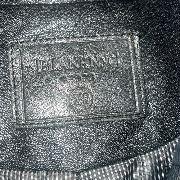 Leather jacket - Picture 2 of 2